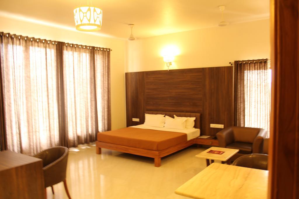 Hotel Grand 3D Bhuj Rom bilde